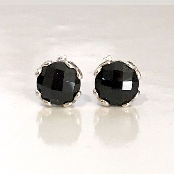 SAMULE B Sterling Silver Cushion Cut Black Spinel Faceted Earrings - Picture 2 of 15
